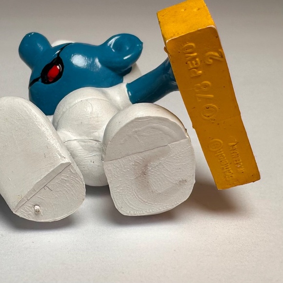 🩵 Vintage Smurf with Sore Thumb & Case - Picture 7 of 7